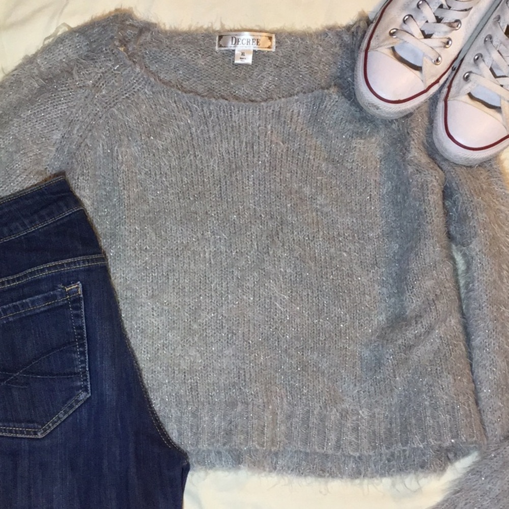 Fluffy crop top sweater